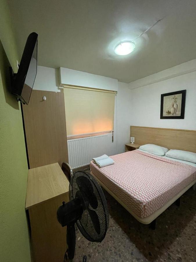 Hostal Milmarcos Saragoça Exterior foto